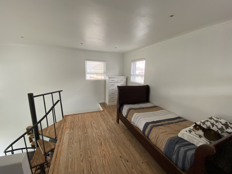 2 Bedroom Property for Sale in Capricorn Western Cape